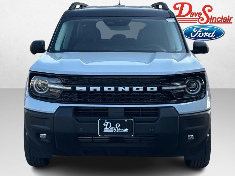 Ford Bronco Sport Vehicle Full-screen Gallery Image 02