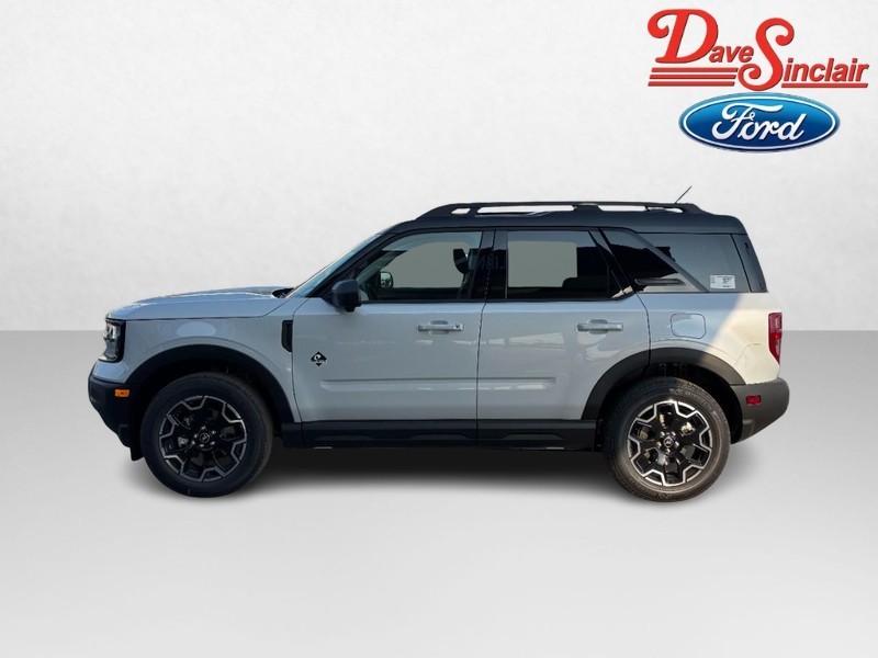 Ford Bronco Sport Vehicle Full-screen Gallery Image 10