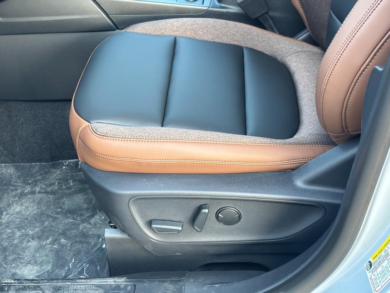 Ford Bronco Sport Vehicle Full-screen Gallery Image 17