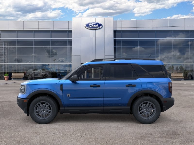 Ford Bronco Sport Vehicle Full-screen Gallery Image 04