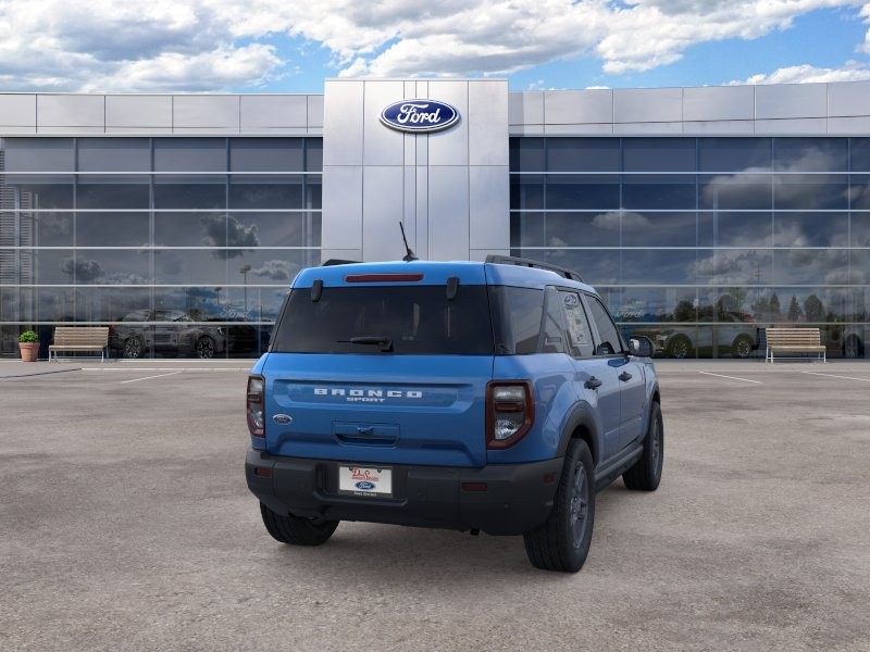 Ford Bronco Sport Vehicle Full-screen Gallery Image 10