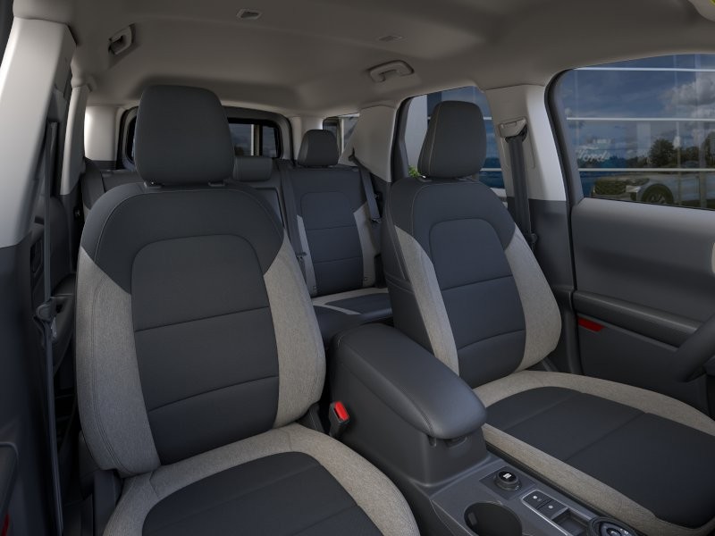 Ford Bronco Sport Vehicle Full-screen Gallery Image 12