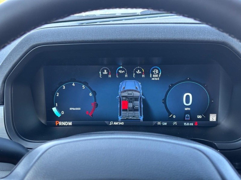Ford F-150 Vehicle Full-screen Gallery Image 21