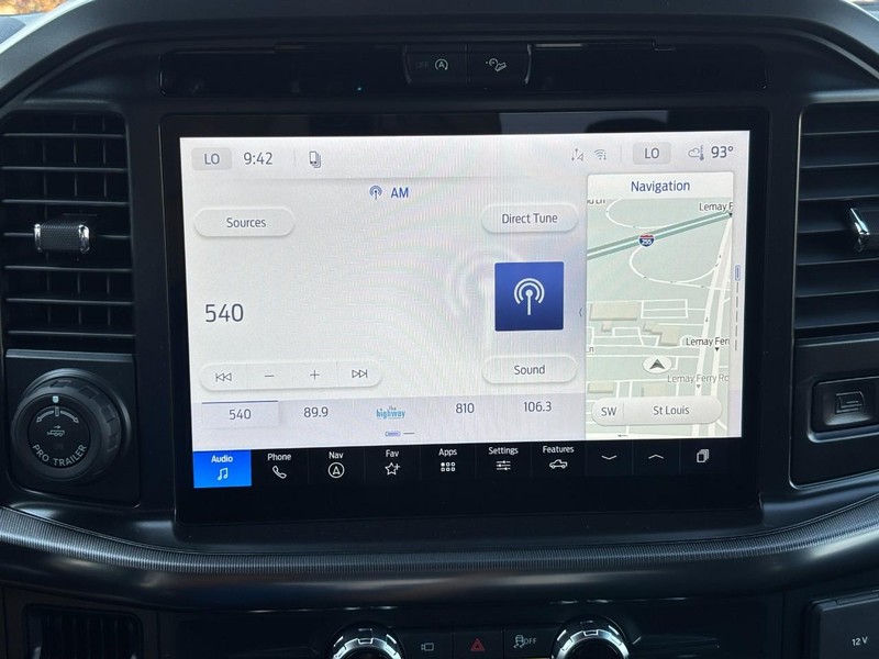 Ford F-150 Vehicle Full-screen Gallery Image 22