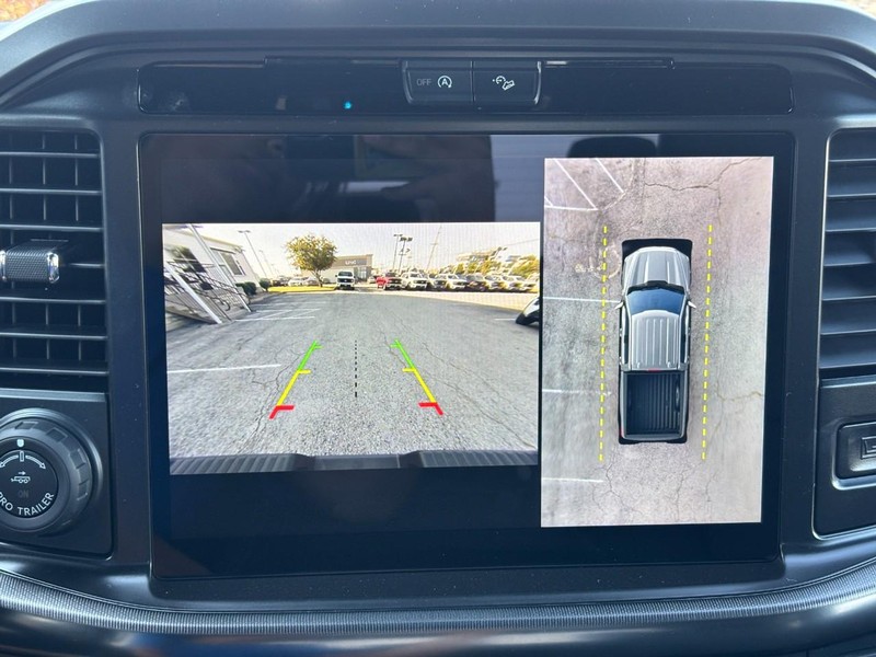 Ford F-150 Vehicle Full-screen Gallery Image 24