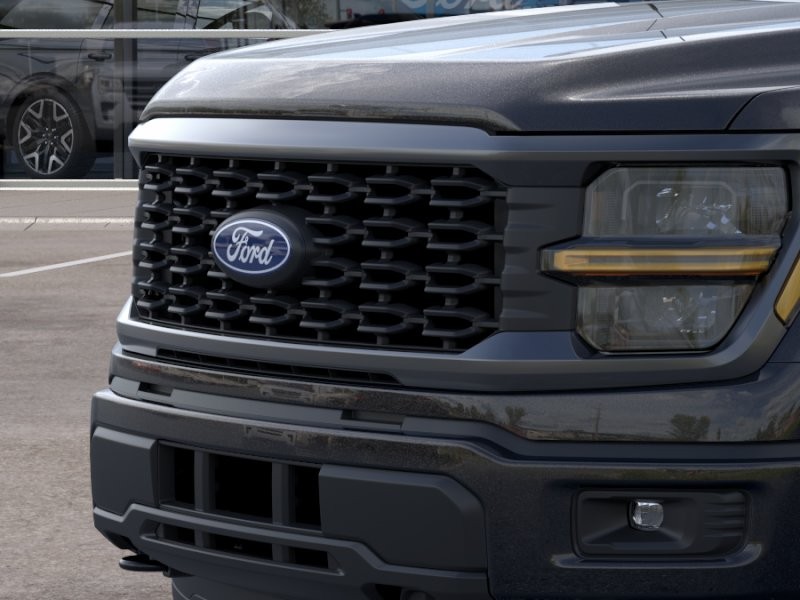 Ford F-150 Vehicle Full-screen Gallery Image 19