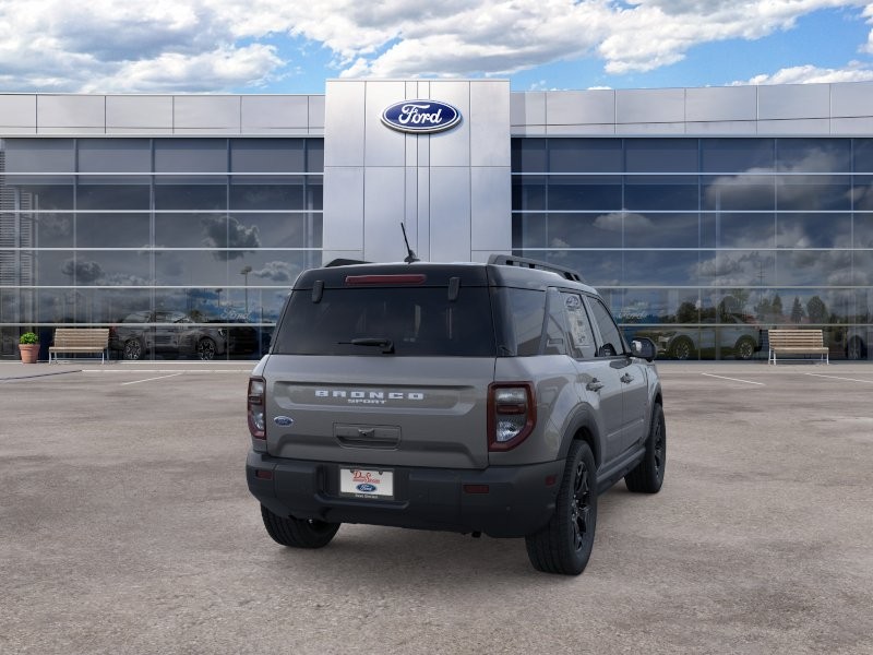Ford Bronco Sport Vehicle Full-screen Gallery Image 10