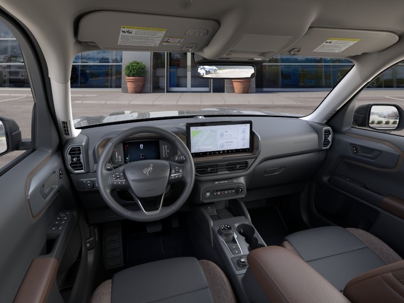 Ford Bronco Sport Vehicle Full-screen Gallery Image 11
