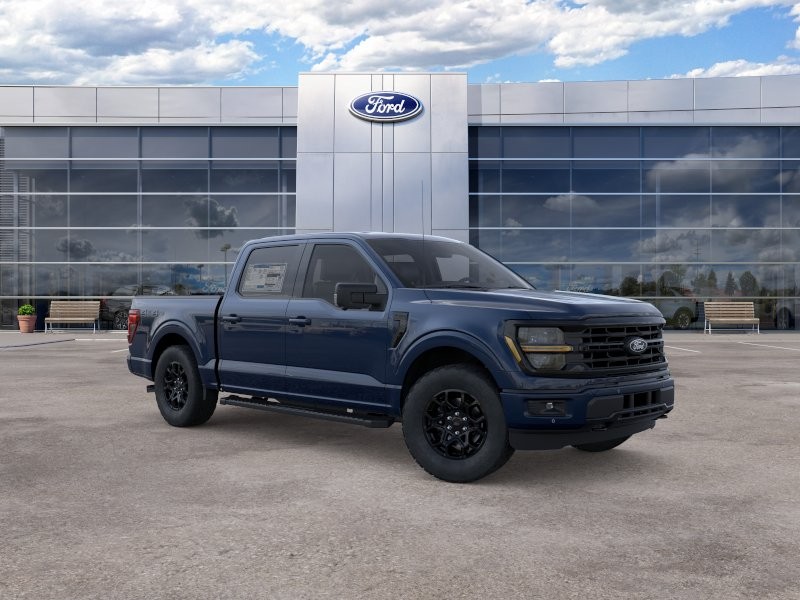 Ford F-150 Vehicle Full-screen Gallery Image 09