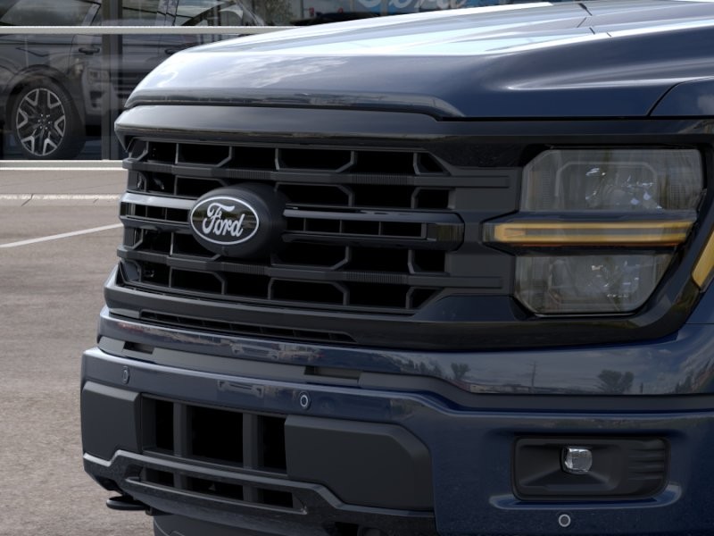 Ford F-150 Vehicle Full-screen Gallery Image 19