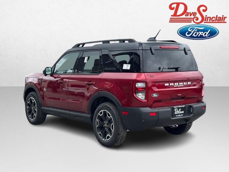 Ford Bronco Sport Vehicle Full-screen Gallery Image 09