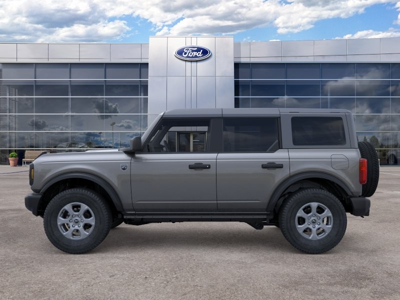 Ford Bronco Vehicle Full-screen Gallery Image 04