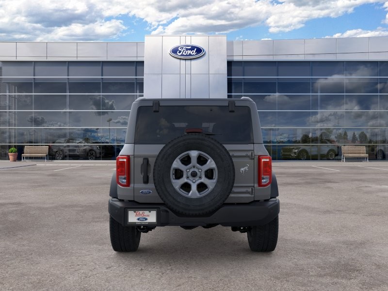 Ford Bronco Vehicle Full-screen Gallery Image 07