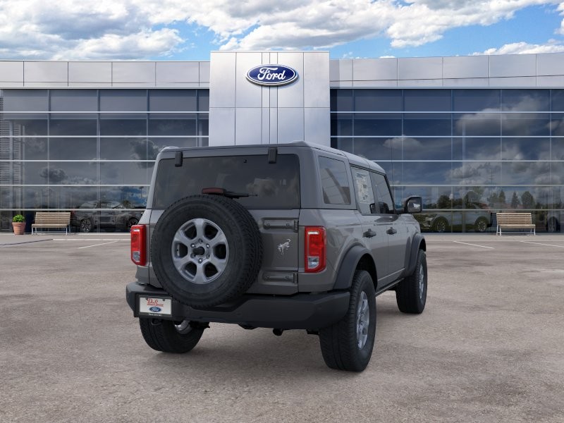 Ford Bronco Vehicle Full-screen Gallery Image 10