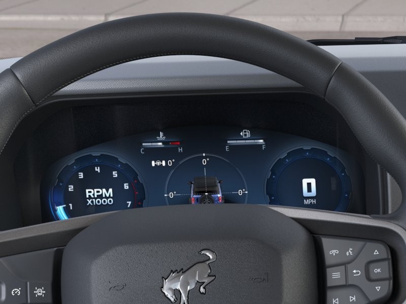 Ford Bronco Vehicle Full-screen Gallery Image 15