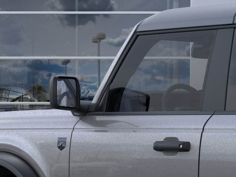 Ford Bronco Vehicle Full-screen Gallery Image 24