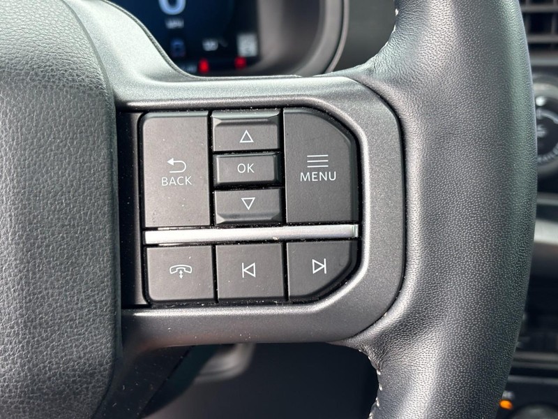 Ford F-150 Vehicle Full-screen Gallery Image 19
