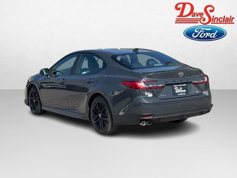 Toyota Camry Vehicle Image 09