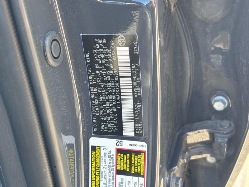 Toyota Camry Vehicle Image 25
