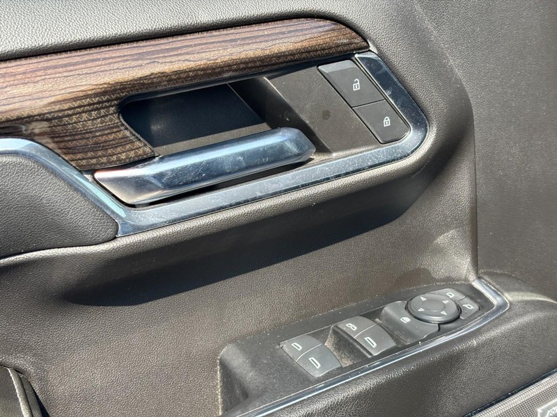Chevrolet Silverado 1500 Vehicle Image 18