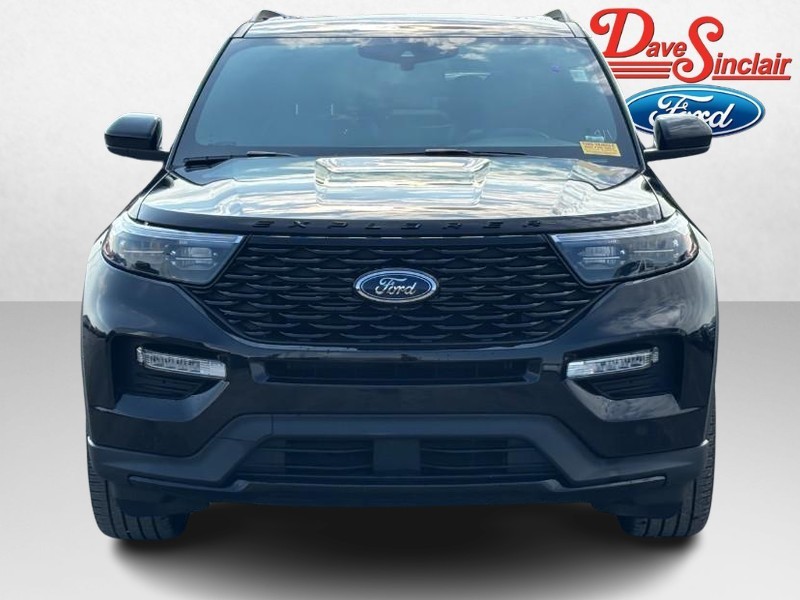 Ford Explorer Vehicle Image 02