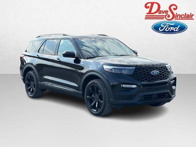 Ford Explorer Vehicle Image 04