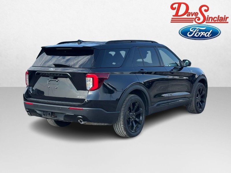 Ford Explorer Vehicle Image 07