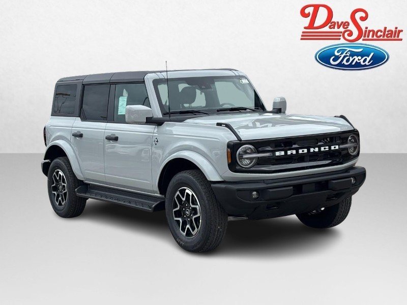 Ford Bronco Vehicle Image 04