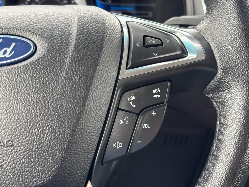 Ford Edge Vehicle Image 20