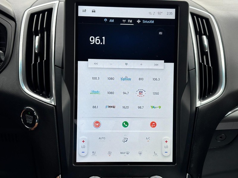 Ford Edge Vehicle Image 22