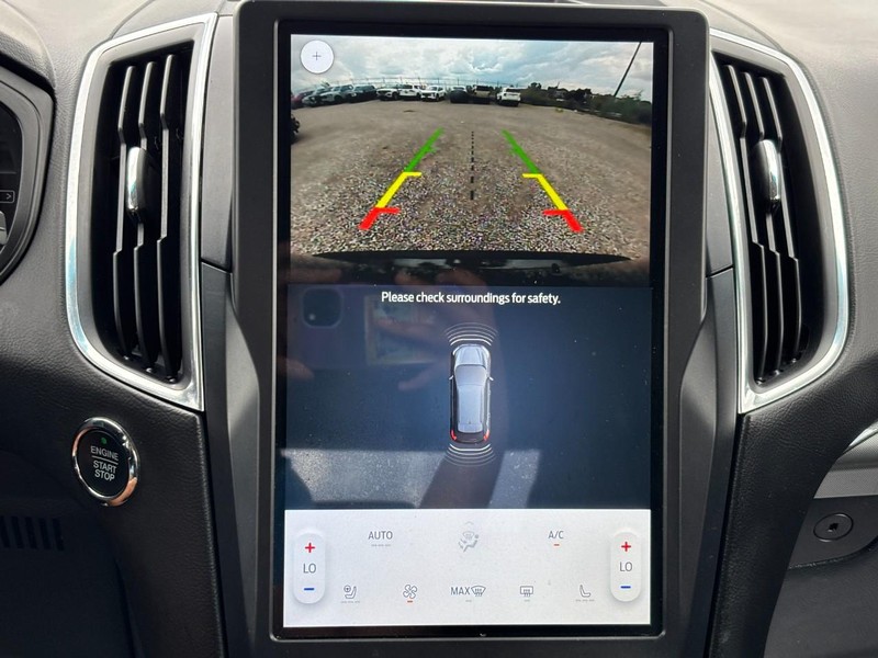 Ford Edge Vehicle Image 23