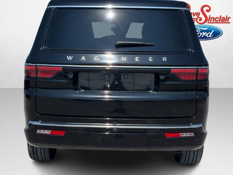 Jeep Wagoneer L Vehicle Image 08