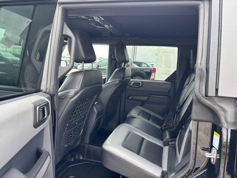 Ford Bronco Vehicle Image 13