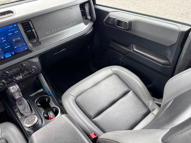Ford Bronco Vehicle Image 16