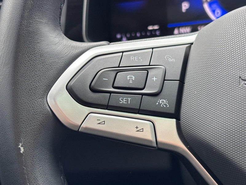 Volkswagen Jetta Vehicle Full-screen Gallery Image 20