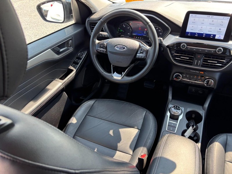 Ford Escape Vehicle Image 14