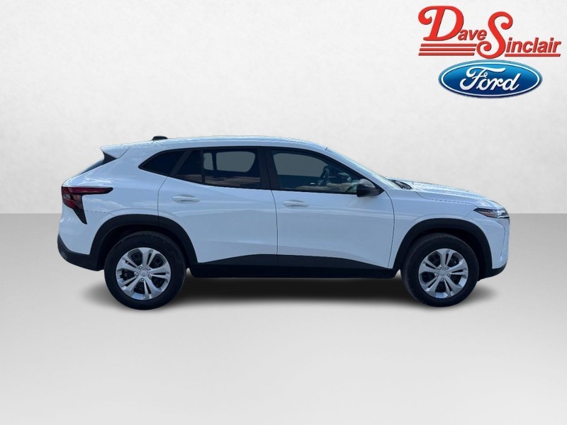 Chevrolet Trax Vehicle Image 05
