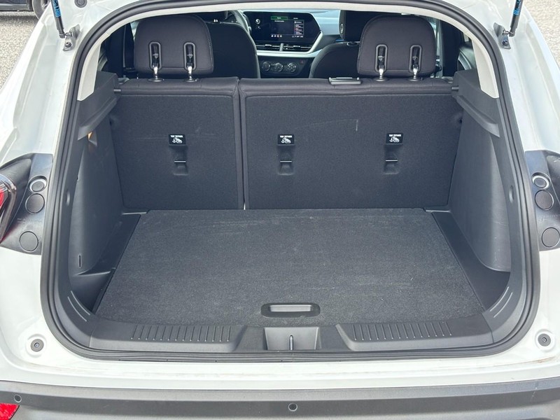 Chevrolet Trax Vehicle Image 11