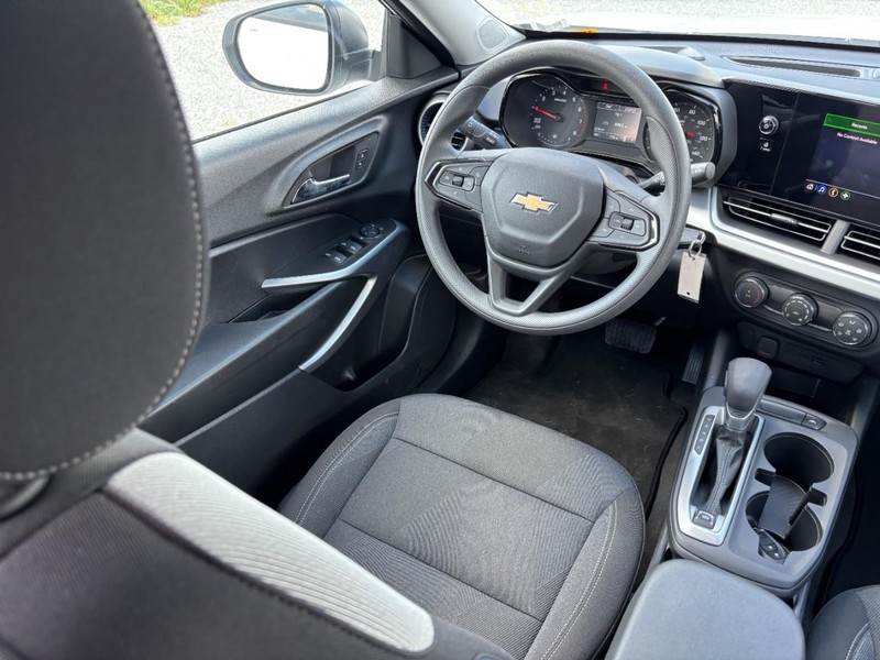 Chevrolet Trax Vehicle Image 14