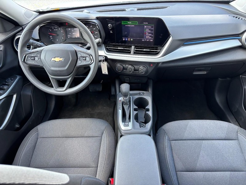 Chevrolet Trax Vehicle Image 15