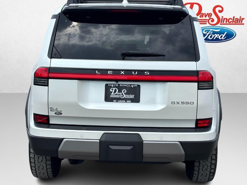 Lexus GX Vehicle Image 08