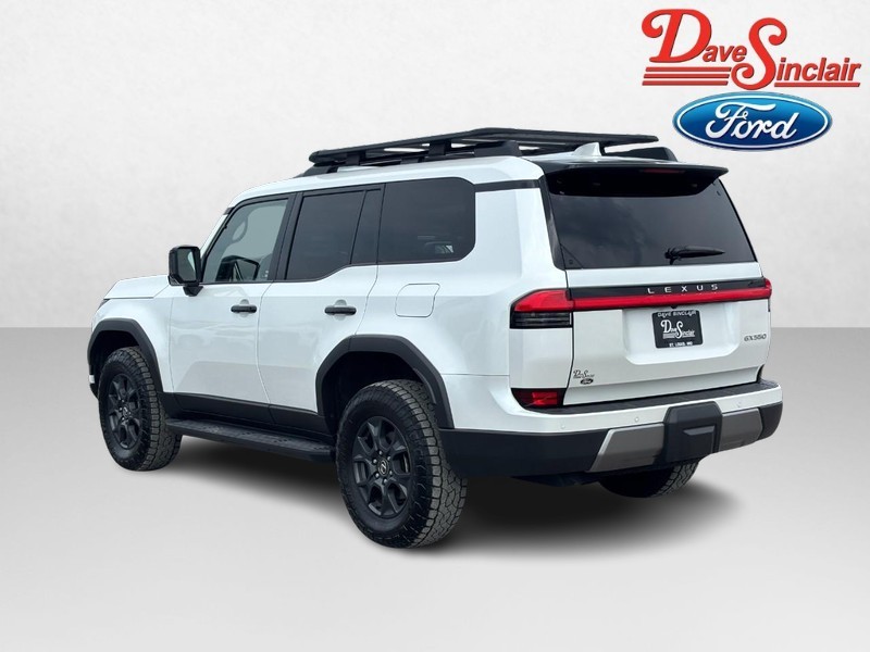 Lexus GX Vehicle Image 09
