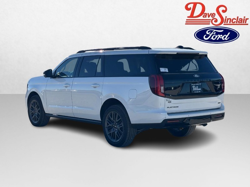 Ford Expedition Max Vehicle Full-screen Gallery Image 09
