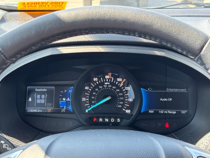 Ford Edge Vehicle Full-screen Gallery Image 21