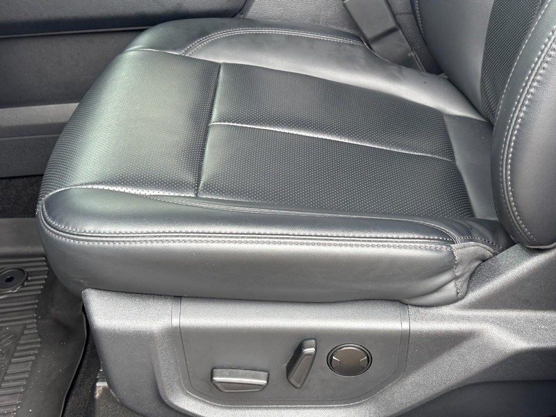 Ford Expedition Vehicle Image 18
