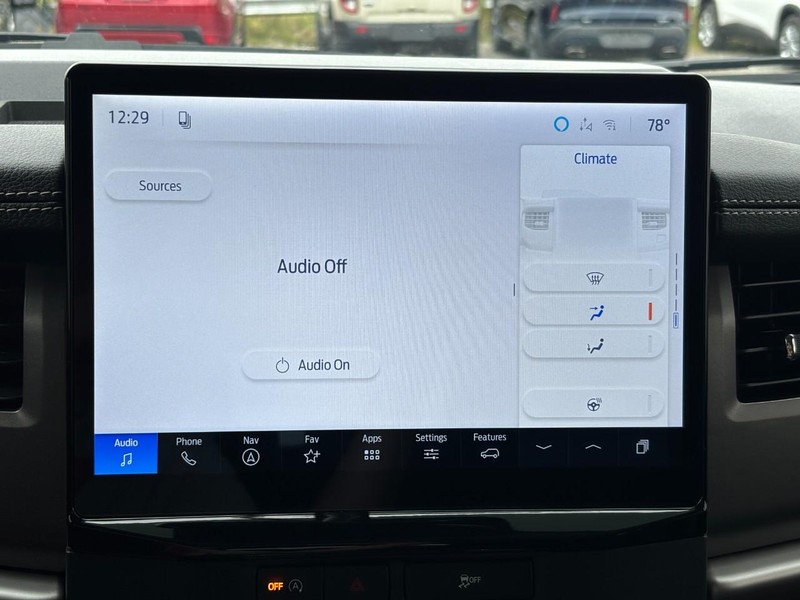 Ford Expedition Vehicle Image 23