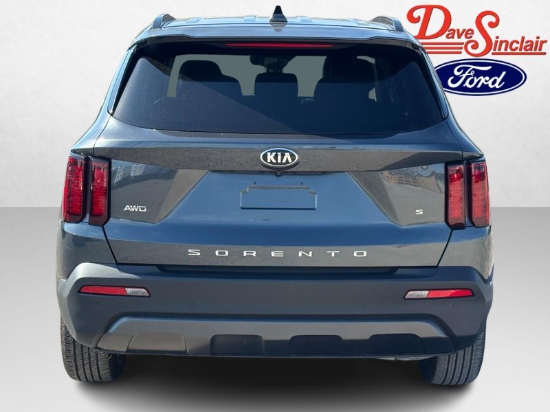 Kia Sorento Vehicle Full-screen Gallery Image 08