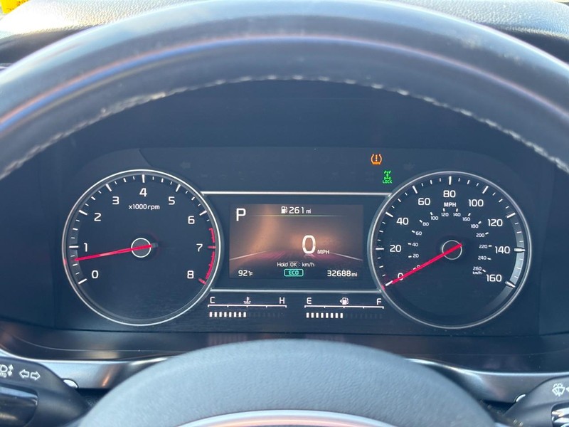 Kia Sorento Vehicle Full-screen Gallery Image 22
