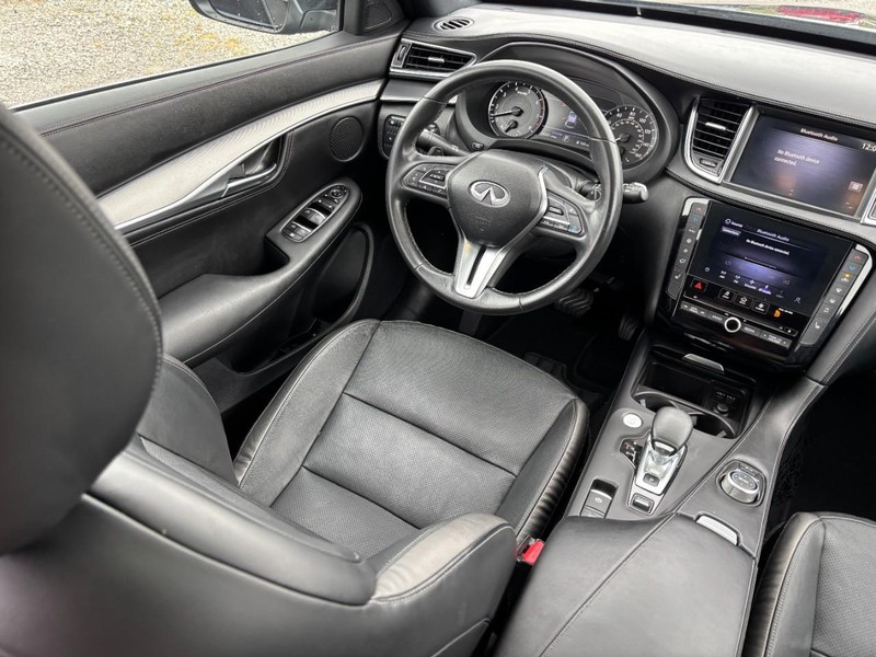 INFINITI QX55 Vehicle Image 14