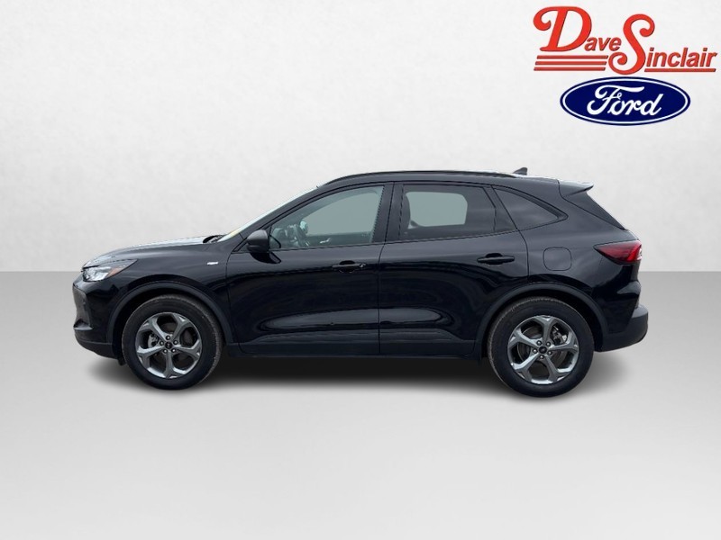 Ford Escape Vehicle Full-screen Gallery Image 10